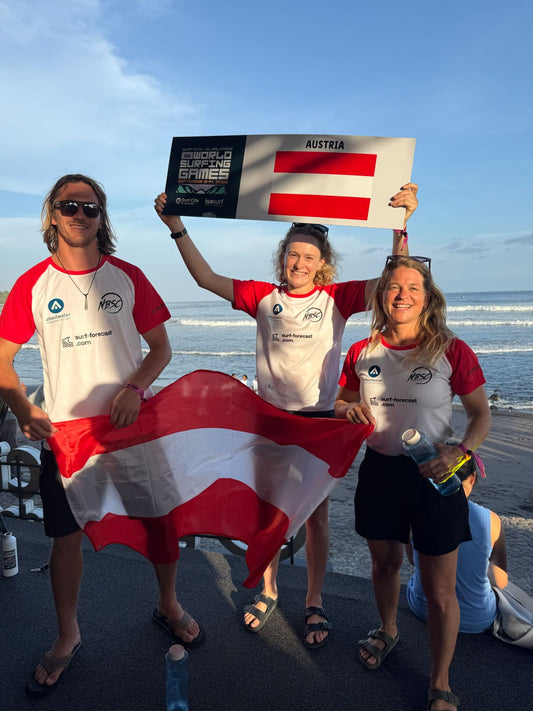 No Borders Surf Crew bei den ISA World Surfing Games 2025 in El Salvador - No Borders Surf Crew