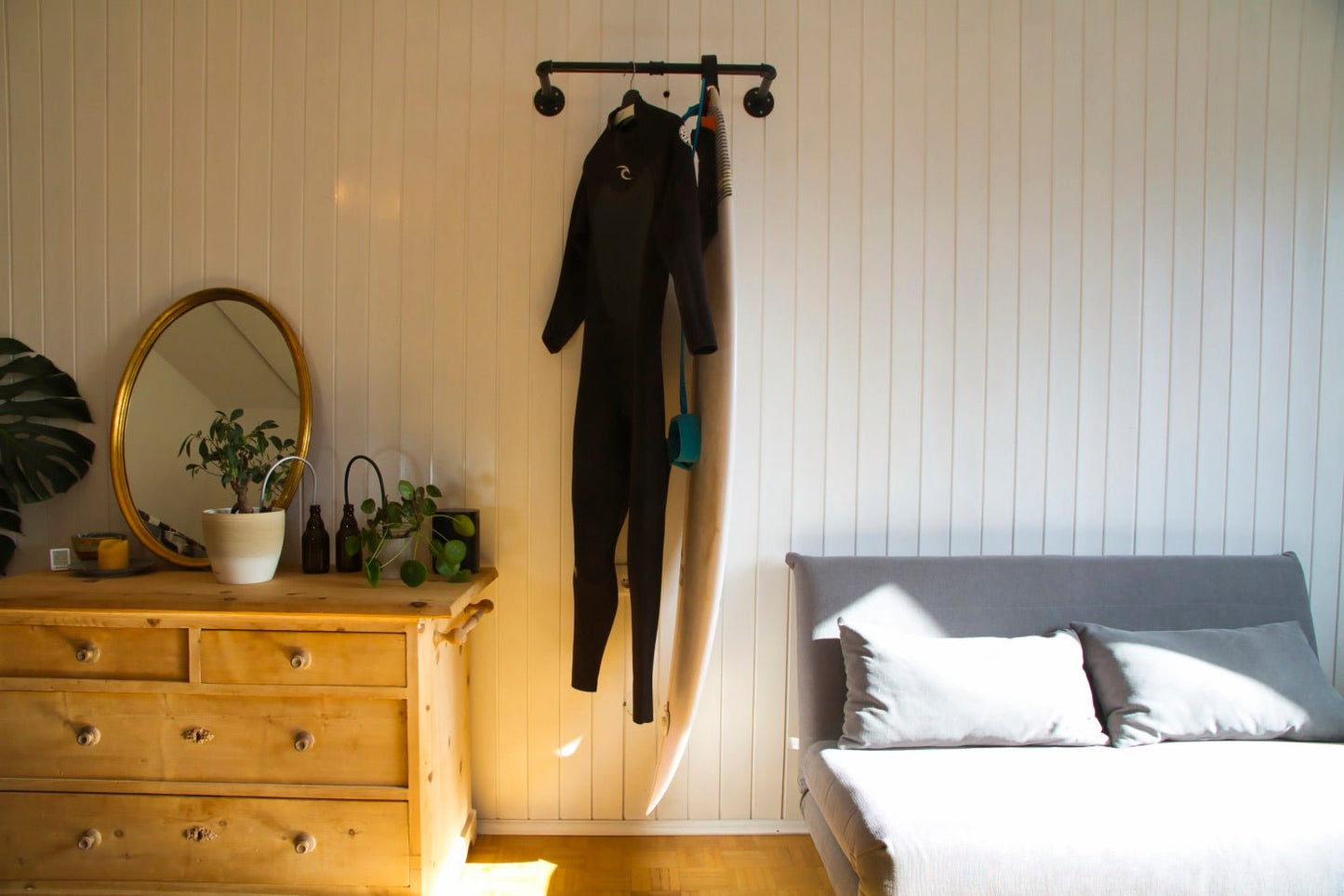 Surfhanger - Surf Buddy at No Borders Surf Crew